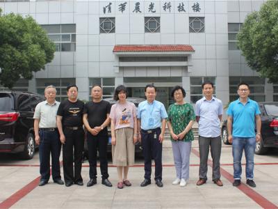 他們來晨光考察，到底都看了什么？